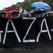 Despite Heavy Rain, Montrealers took to the Streets to Call for the Boycott, Divestment and Sanction against Israeli apartheid
