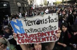 Dénonciation de la répression des forces policières : du Québec au Chili